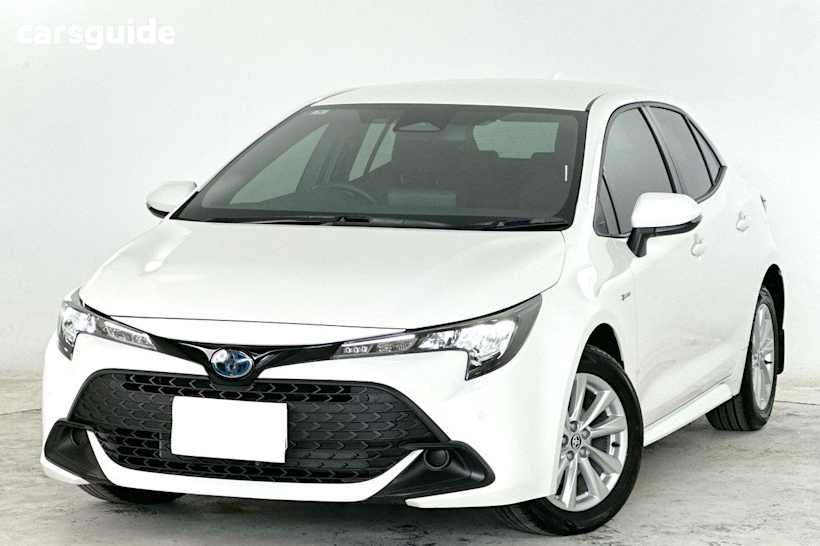 White 2025 Toyota Corolla Hatch ASCENT SPORT HYBRID F