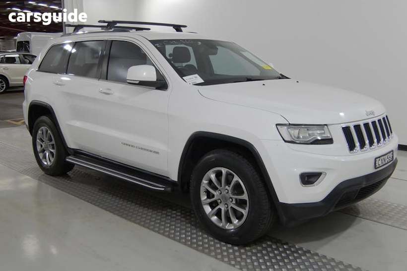 White 2014 Jeep Grand Cherokee Wagon Laredo (4X4)