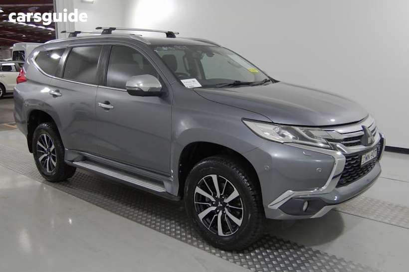 Grey 2017 Mitsubishi Pajero Sport Wagon Exceed (4X4) 7 Seat