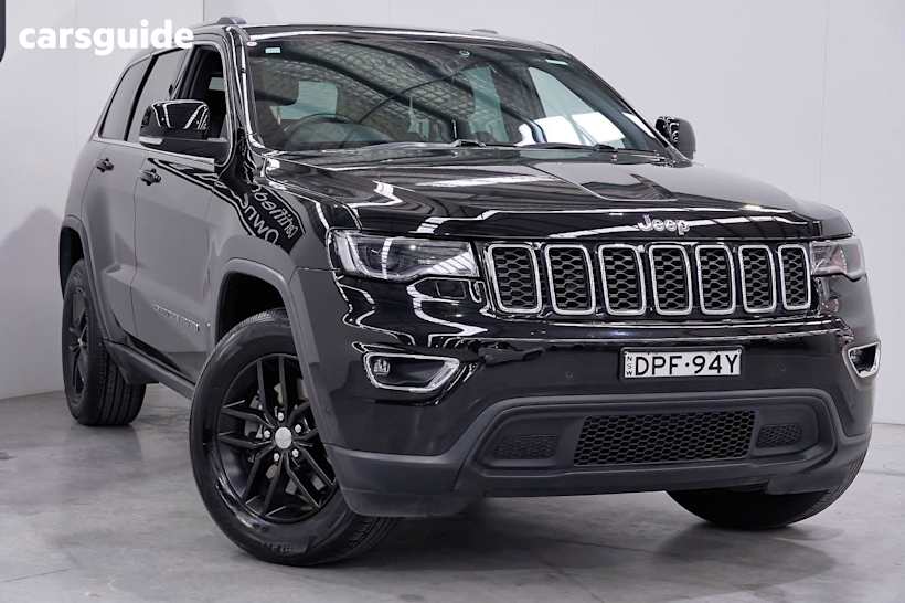 Black 2016 Jeep Grand Cherokee SUV LAREDO R