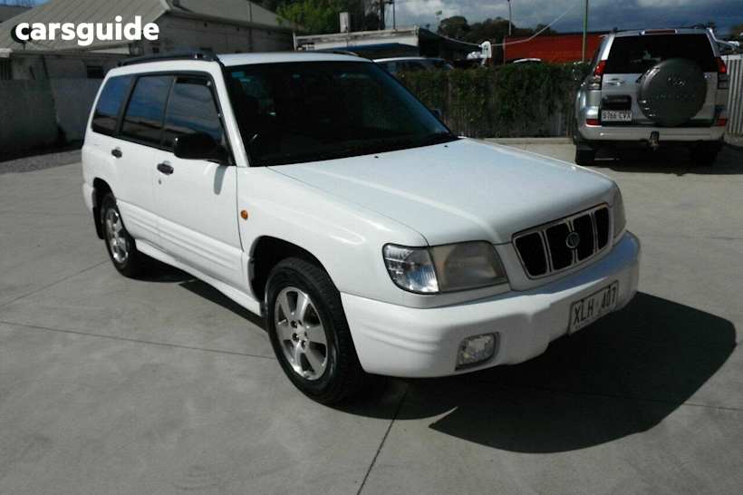 White 2002 Subaru Forester Wagon Limited Special Edition