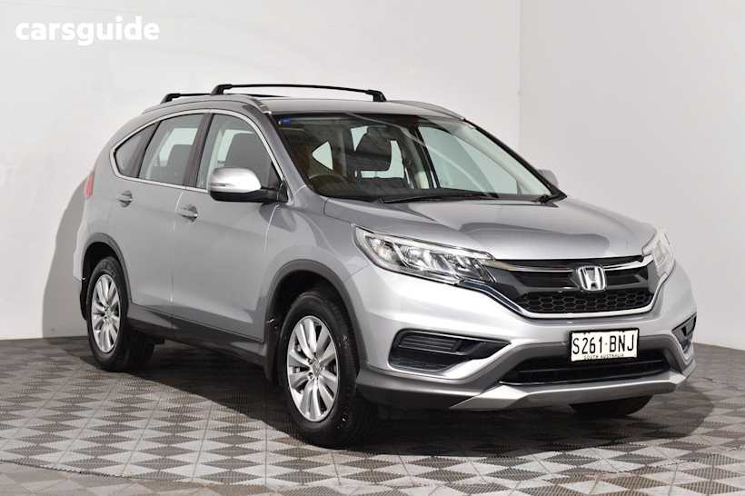 Silver 2016 Honda CR-V SUV VTI F