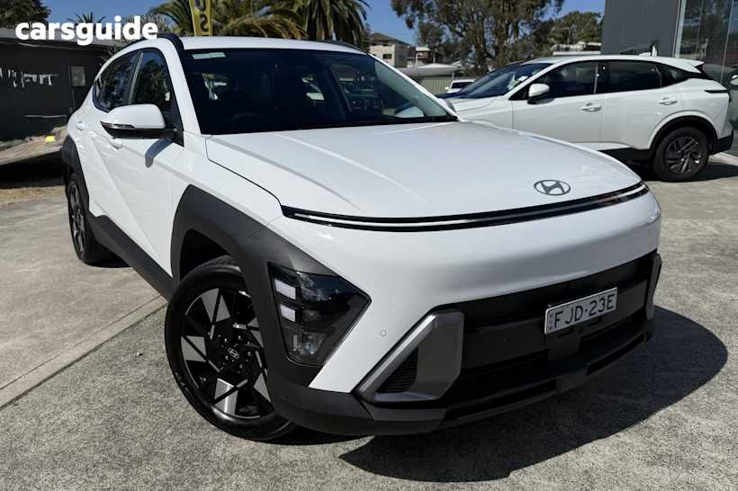 White 2024 Hyundai Kona Wagon