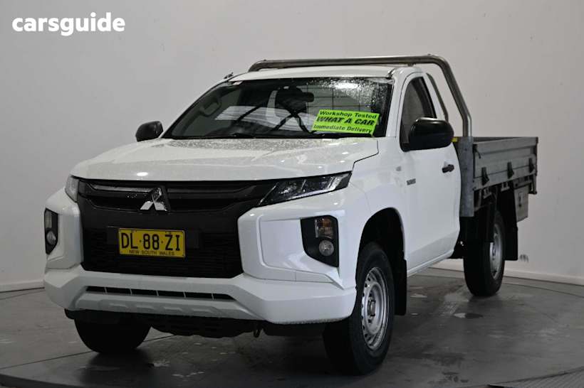 White 2020 Mitsubishi Triton Ute Tray GLX R