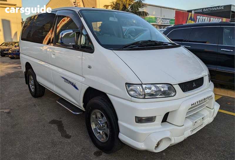 White 2005 Mitsubishi Delica SUV SPACEGEAR