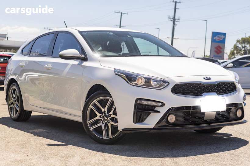 White 2019 Kia Cerato Hatch SPORT F
