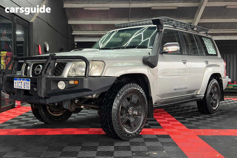 Silver 2011 Nissan Patrol Wagon St (4X4)