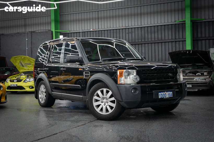 Black 2005 Land Rover Discovery 3 SUV HSE 4X4
