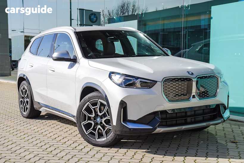 White 2024 BMW IX1 SUV XDRIVE30 XLINE 4WD
