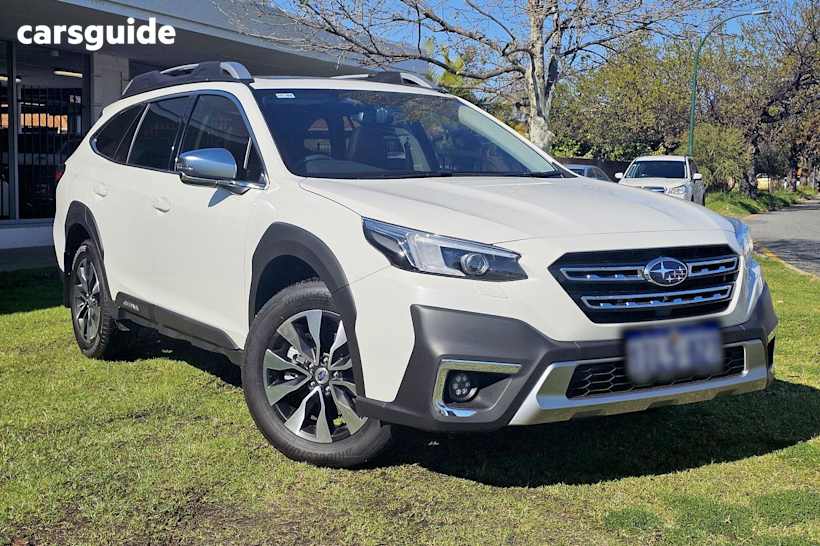 White 2025 Subaru Outback SUV AWD TOURING XT 4WD