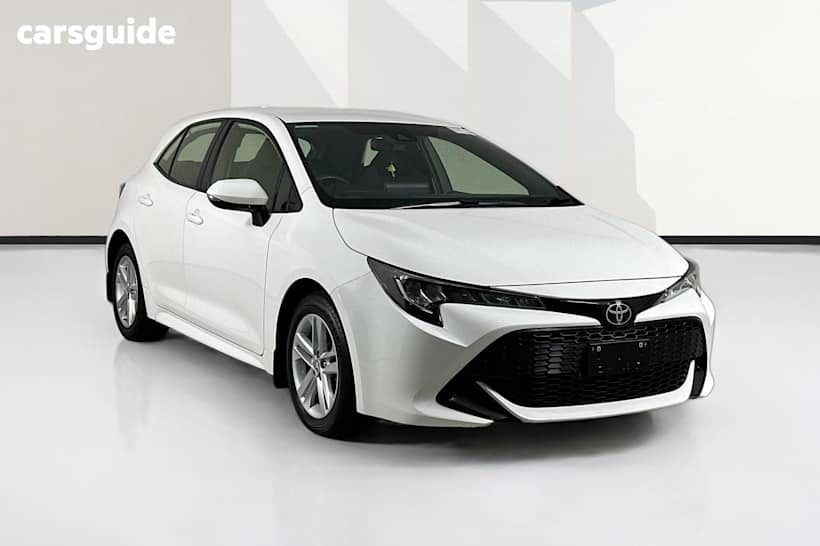 White 2022 Toyota Corolla Hatchback Ascent Sport