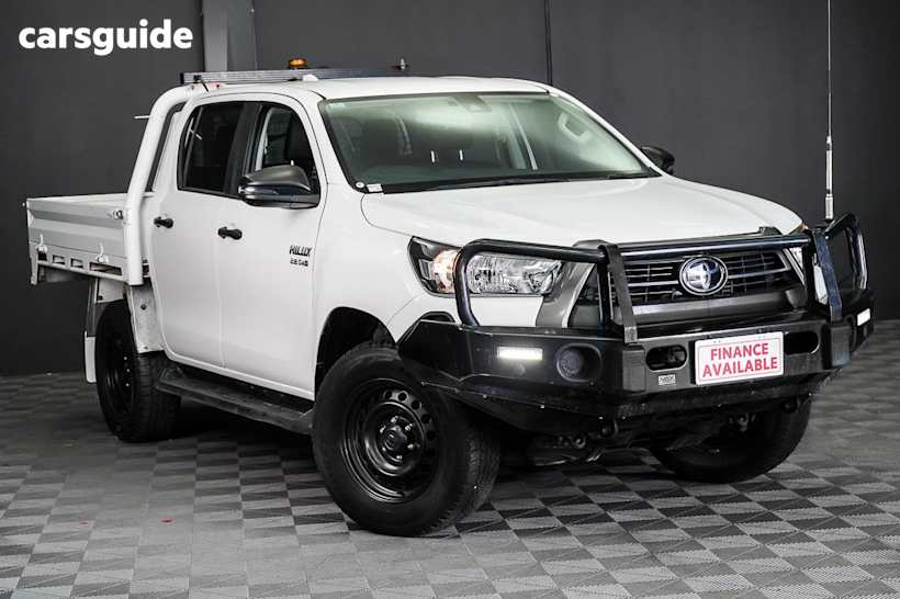 White 2022 Toyota Hilux Double Cab Chassis Sr (4X4)
