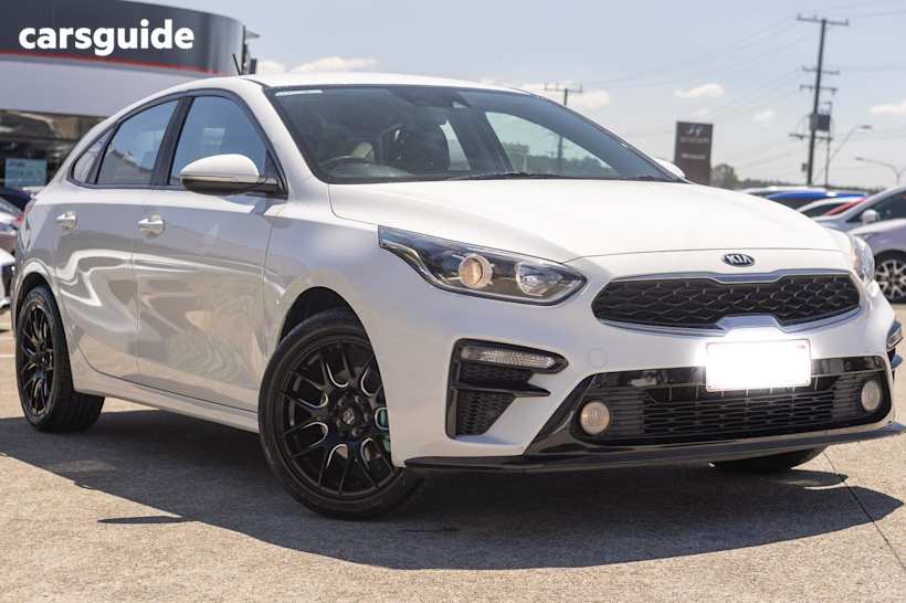 White 2019 Kia Cerato Hatch S F