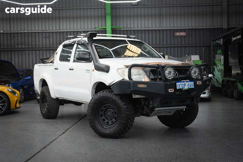 White 2009 Toyota Hilux Ute Tray SR 4X4