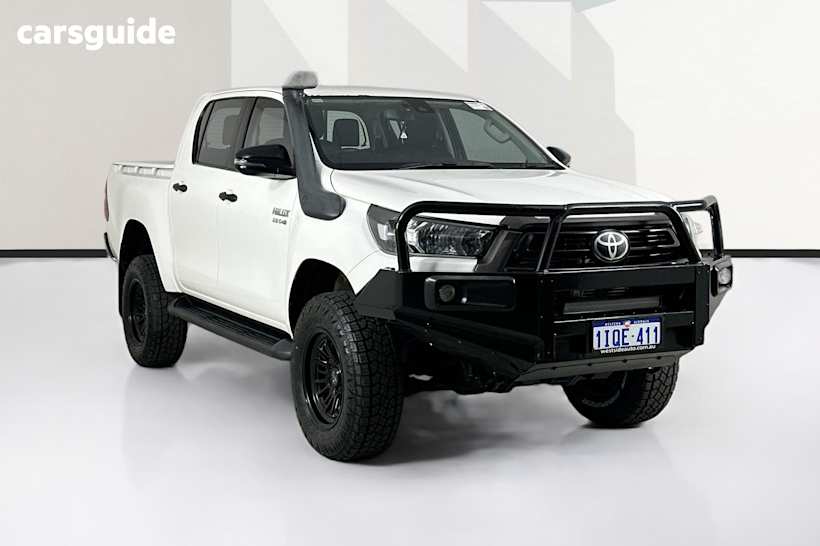White 2021 Toyota Hilux Double Cab Pick Up Sr (4X4)