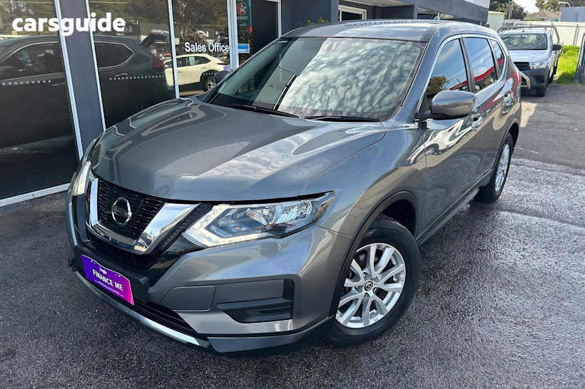 Grey 2018 Nissan X-Trail SUV ST F