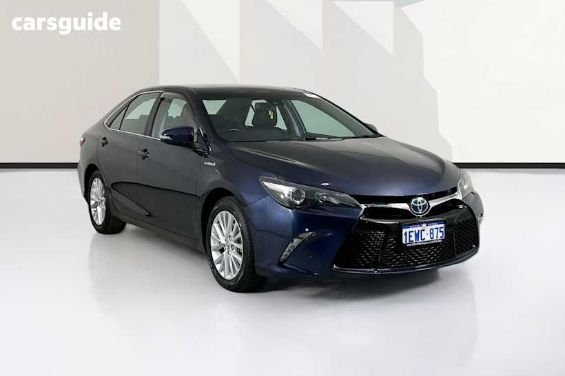 Blue 2015 Toyota Camry Sedan Atara Sl Hybrid
