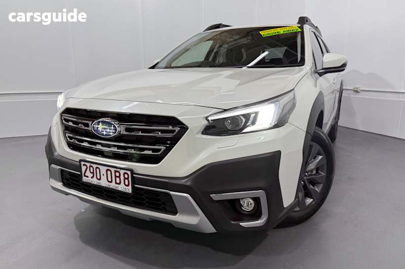 White 2024 Subaru Outback SUV AWD 4WD