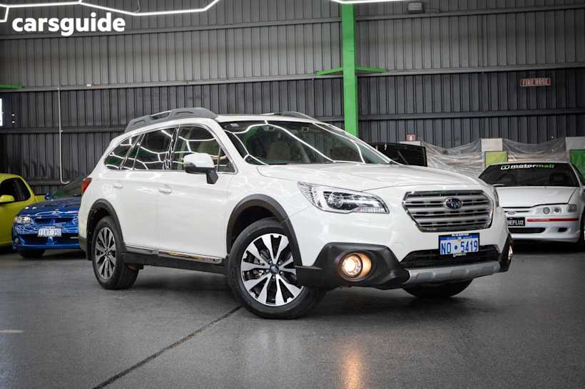 White 2018 Subaru Outback SUV 3.6R 4WD