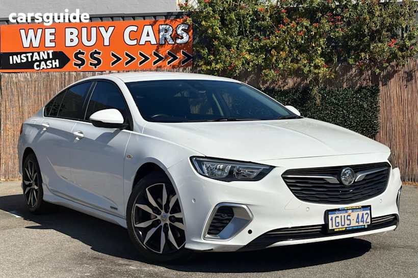 White 2018 Holden Commodore Hatch ZB RS LIFTBACK 5DR SPTS AUTO 9SP AWD 3.6I [MY19]