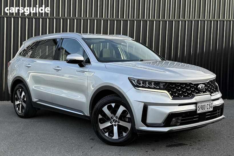 Silver 2020 Kia Sorento SUV SPORT 4X4