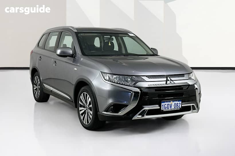 Silver 2018 Mitsubishi Outlander Wagon Es 7 Seat (2Wd)