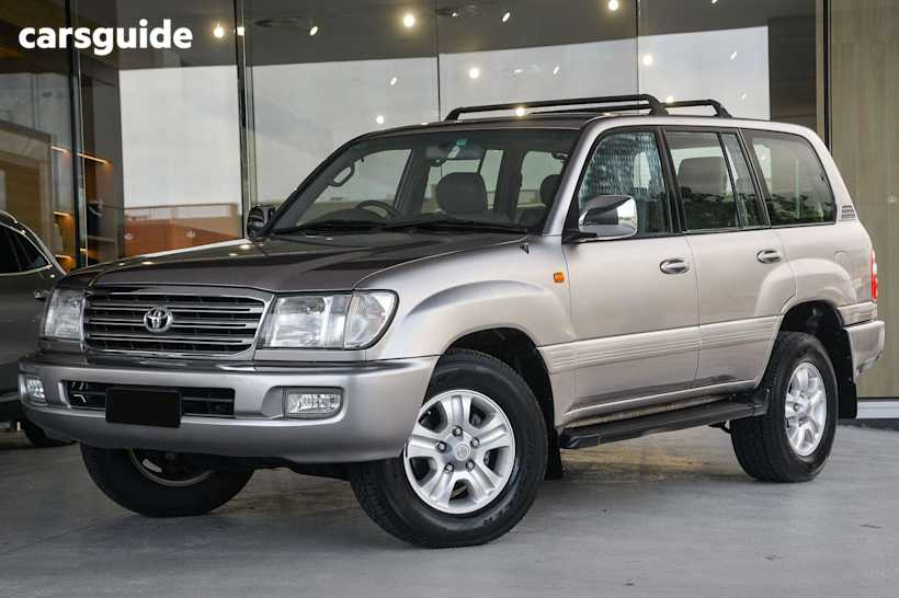 Grey 2005 Toyota Landcruiser Wagon Sahara (4X4)