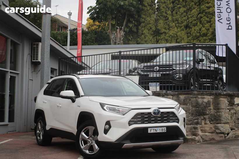 White 2020 Toyota RAV4 SUV GXL F