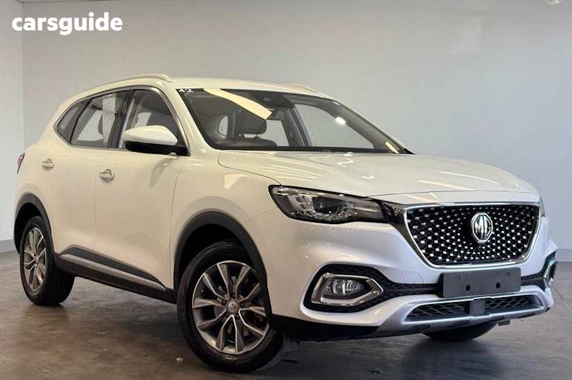 White 2023 MG HS SUV VIBE F
