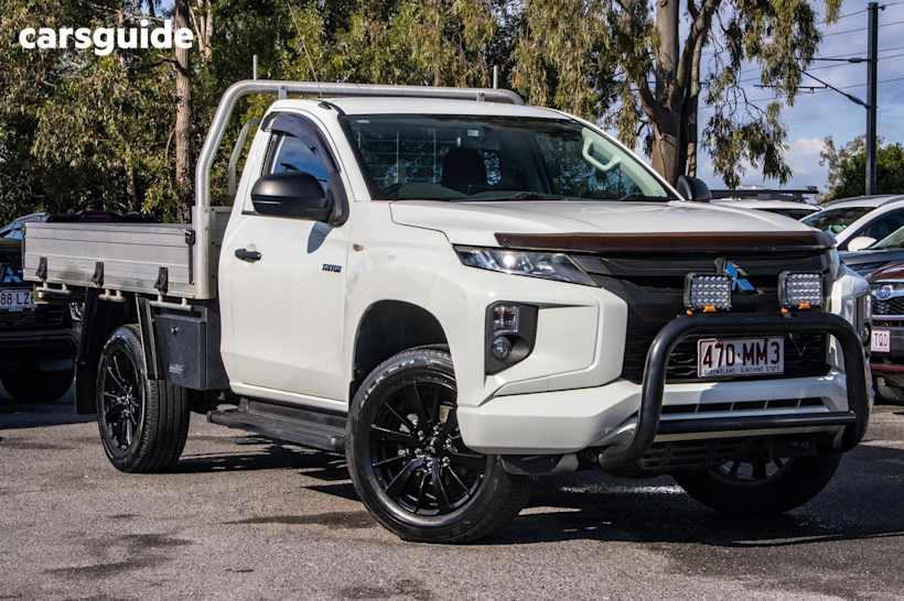 White 2018 Mitsubishi Triton Ute Tray GLX 4X4