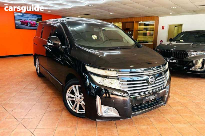 Black 2015 Nissan Elgrand SUV RIDER E52
