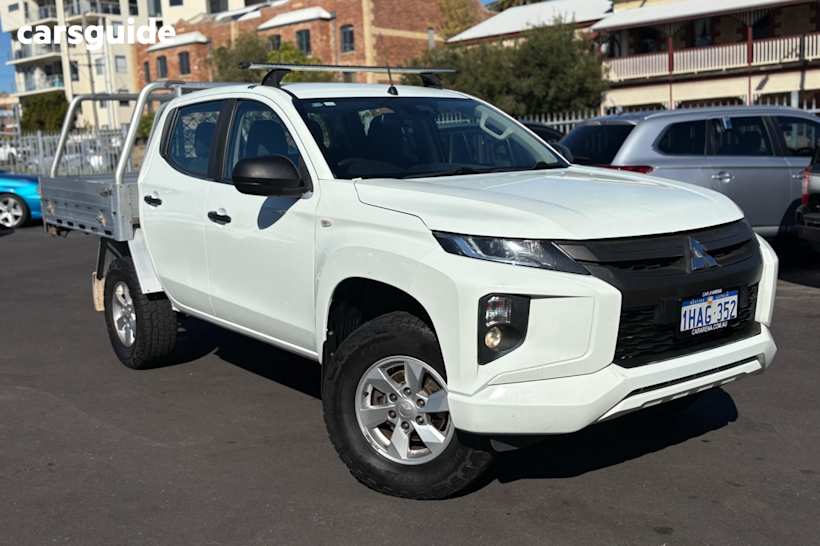 White 2019 Mitsubishi Triton Ute Tray GLX 4X4