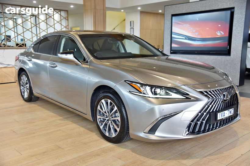 Silver 2024 Lexus ES Sedan ES250 LUXURY F