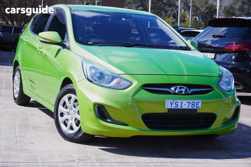 Green 2013 Hyundai Accent Hatchback Active