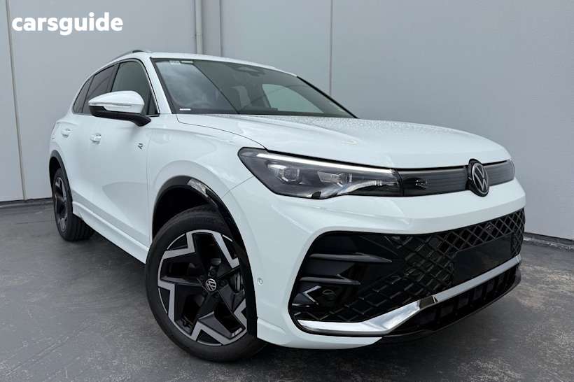 White 2025 Volkswagen Tiguan Wagon 150Tsi R-Line