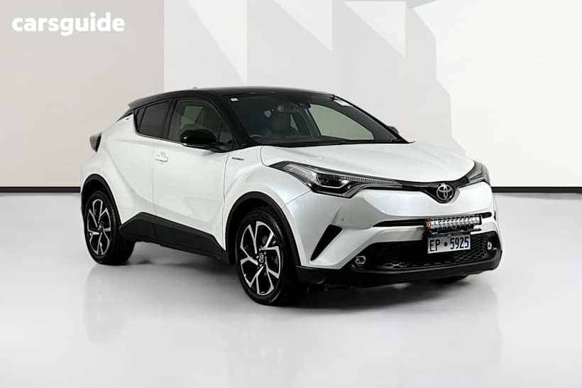 White 2018 Toyota C-HR Wagon (2Wd)