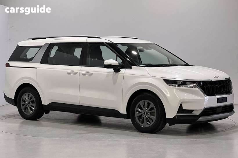 White 2022 Kia Carnival SUV S F