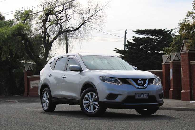 Silver 2014 Nissan X-Trail Wagon Ts (Fwd)