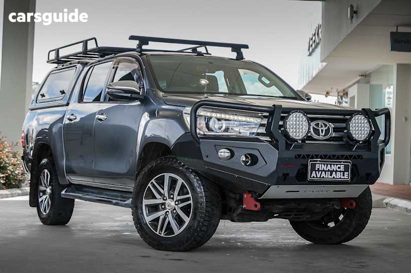 Grey 2018 Toyota Hilux Dual Cab Utility Sr5 (4X4)