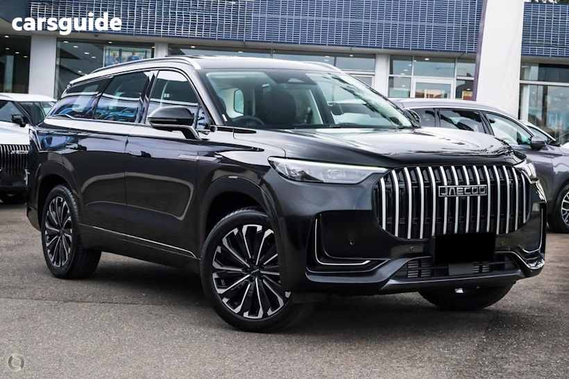Black 2025 Jaecoo J8 SUV TRACK F