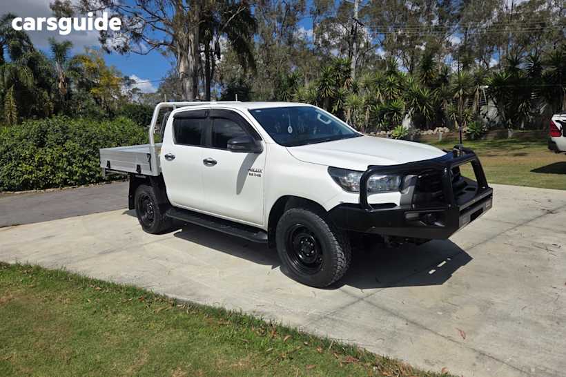 White 2022 Toyota Hilux Double Cab Chassis Sr (4X4)