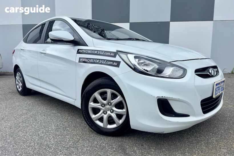 White 2014 Hyundai Accent Sedan ACTIVE F