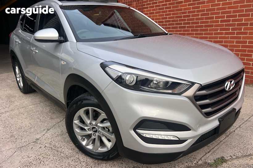 Silver 2016 Hyundai Tucson SUV ACTIVE 4X4