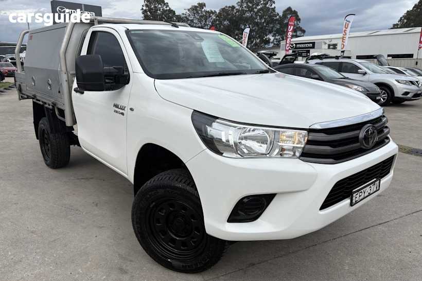 White 2021 Toyota Hilux Cab Chassis Sr (4X4)