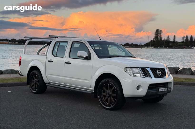 White 2013 Nissan Navara Ute Tray ST 4X4