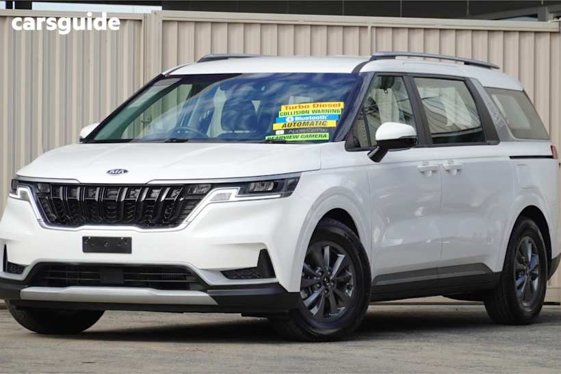 White 2021 Kia Carnival Wagon S