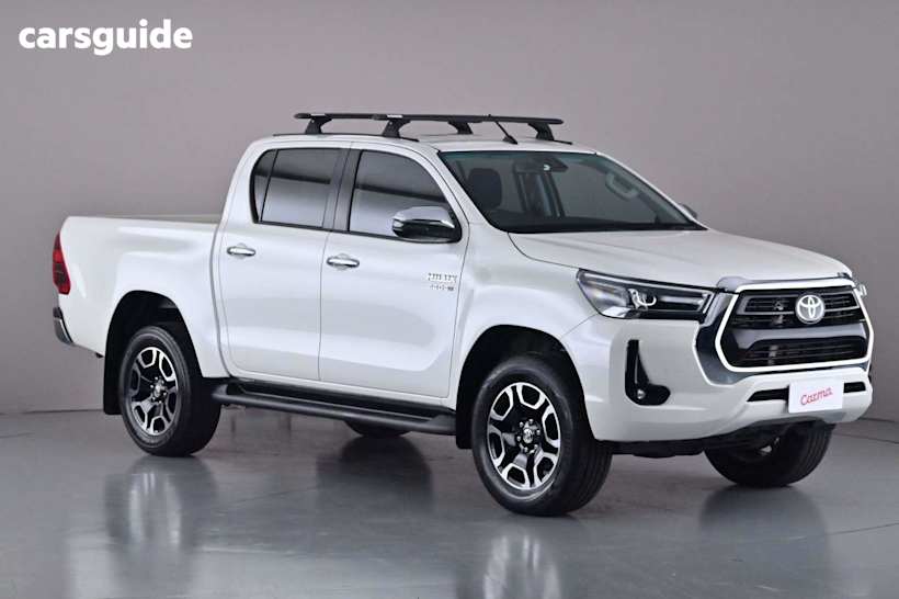White 2021 Toyota Hilux Double Cab Pick Up Sr5 (4X4)