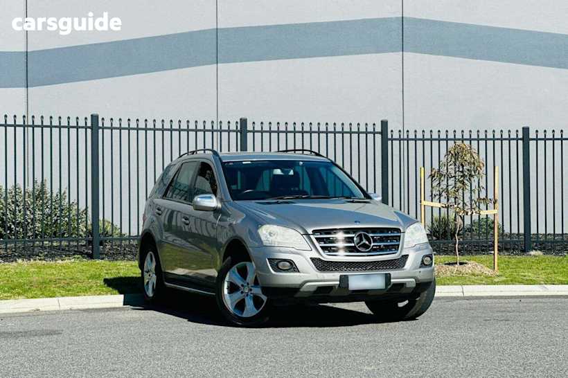 Silver 2009 Mercedes-Benz ML SUV ML320 CDI 4X4