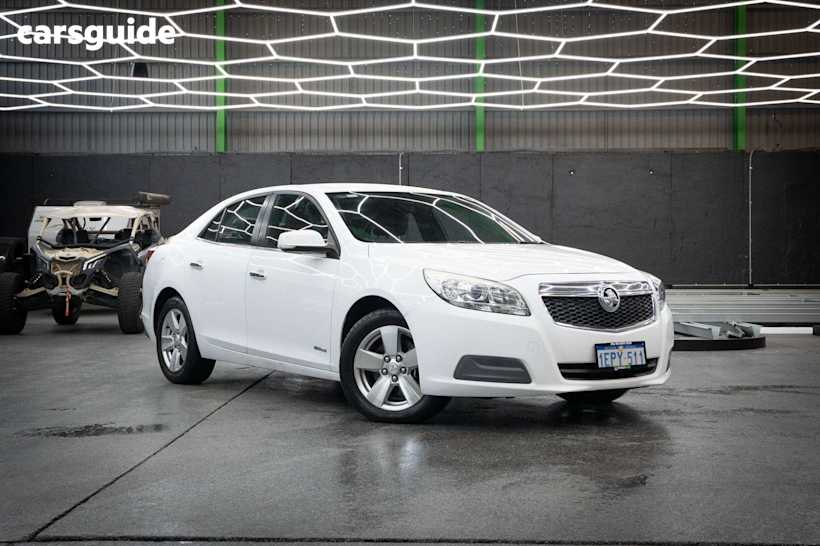 White 2014 Holden Malibu Sedan CD F