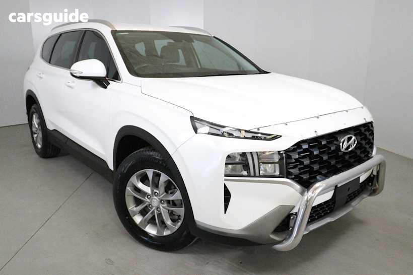 White 2021 Hyundai Santa FE SUV 4X4